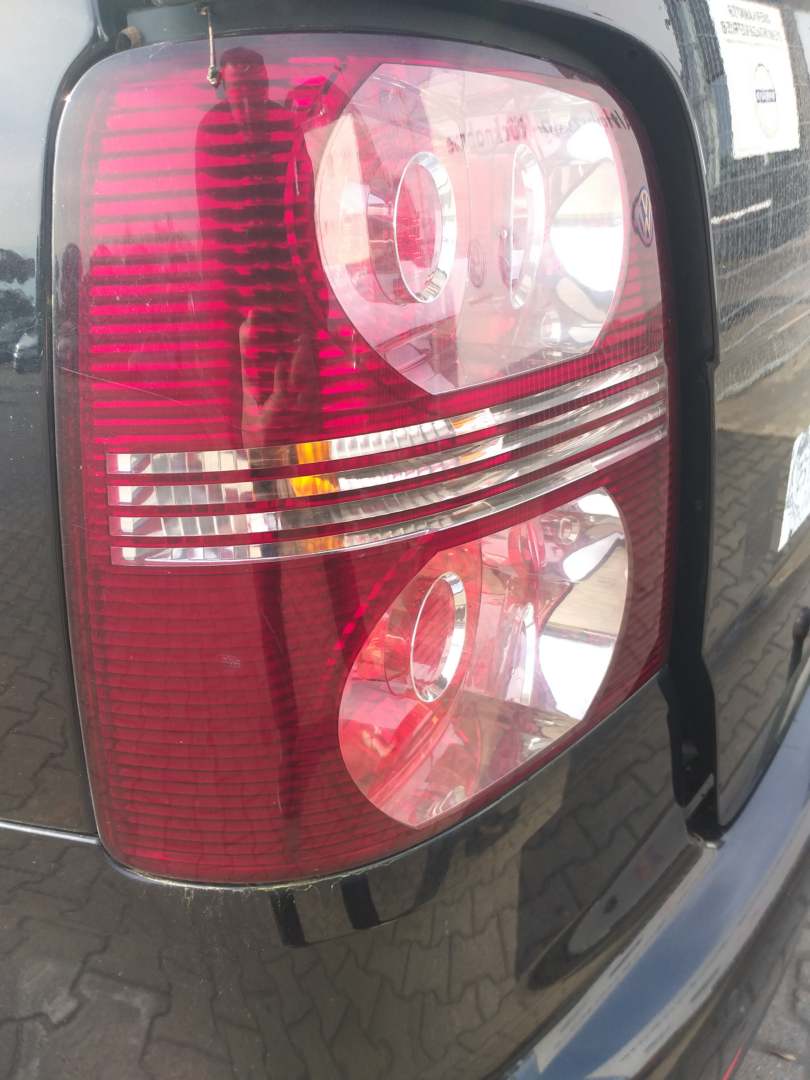 VW Touran 1T original R&uuml;cklicht R&uuml;ckleuchte Schlussleuchte links Facelift Bj.2008